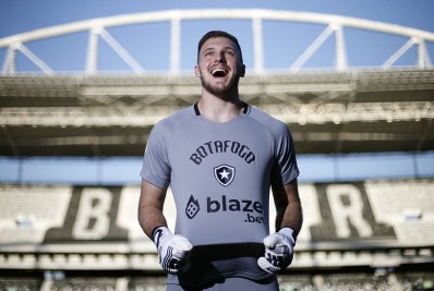 Lucas Perri segue como titular do Botafogo, garante Tiago Nunes