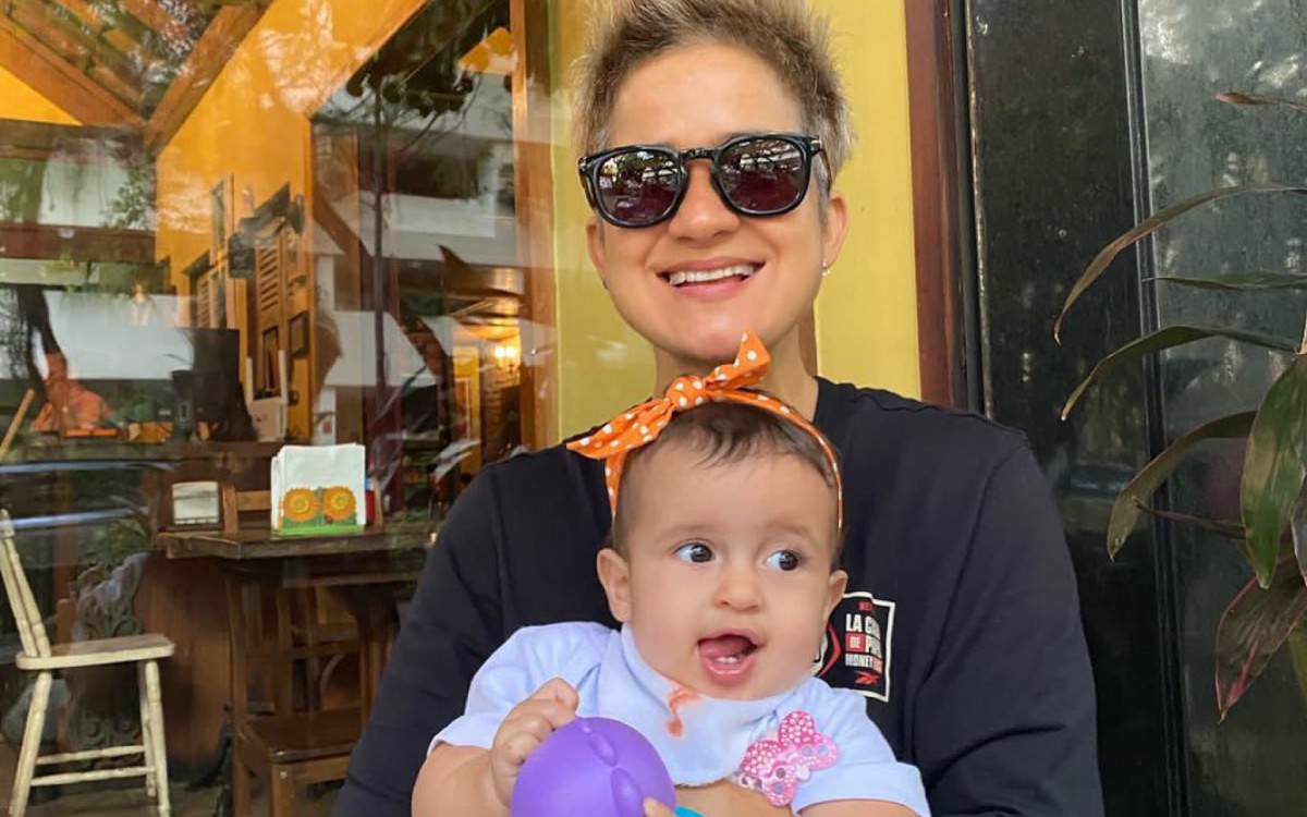 Nanda Costa e Lan Lahn curtem domingo em família - Reprodução Internet