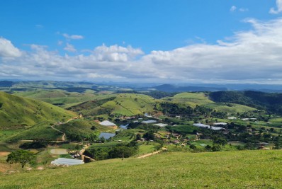 Paty do Alferes investe em sustentabilidade para produzir tomates
