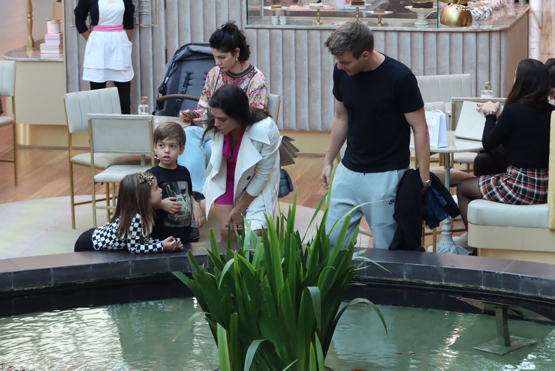 Michel Teló e Thais Fersoza com os filhos  - Fotos: Edson Aipim/Agnews