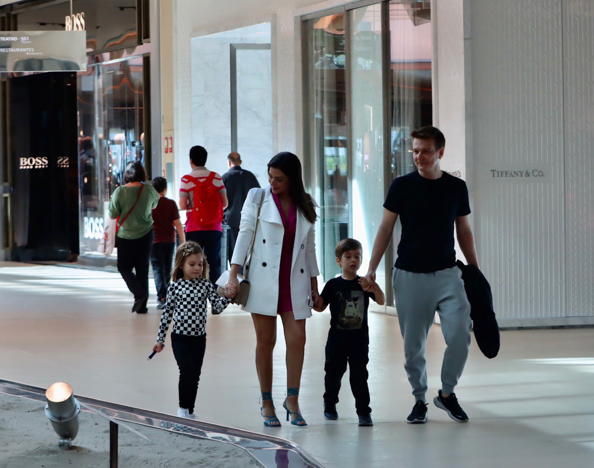 Michel Teló e Thais Fersoza com os filhos  - Fotos: Edson Aipim/Agnews