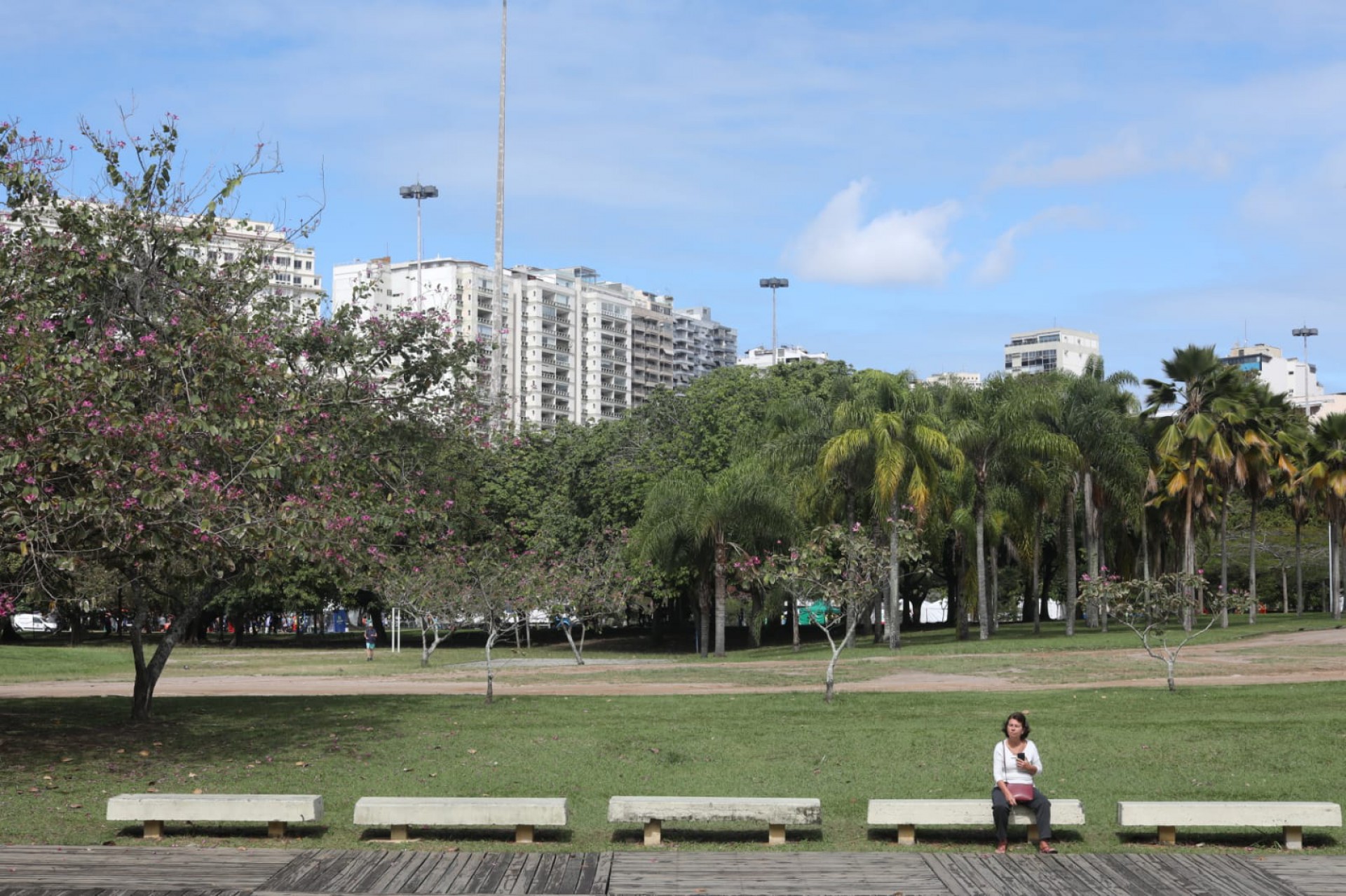 Sol volta aparecer no céu do Rio de Janeiro, mas temperatura segue baixa - Pedro Ivo/Agência O Dia