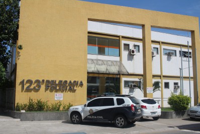 Dois homens são detidos por tráfico de drogas, em Macaé