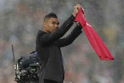 Com Casemiro em Old Trafford, Manchester United vence o Liverpool