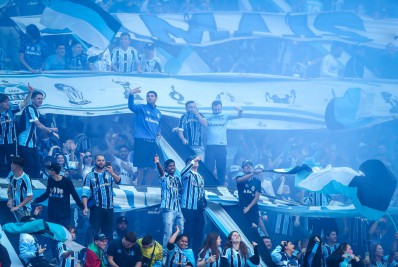 Por brigas de torcedores na arquibancada, Grêmio perde três mandos de campo na Série B