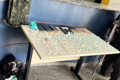 Polícia Militar encontra carregadores e munições em local de tiroteio com criminosos