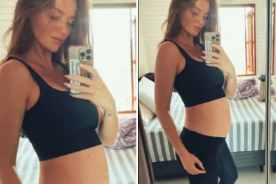 Cintia Dicker exibe barriga de grávida nas redes sociais: 'Levando Aurora para passear'