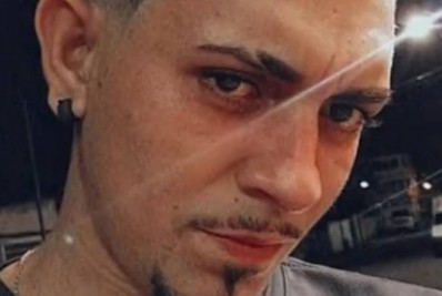 Mãe de jovem morto após sequestro em Nova Iguaçu alega demora na investigação