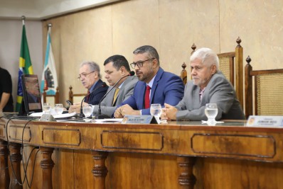 Câmara de Caxias aprova Programa Maria da Penha vai à Escola