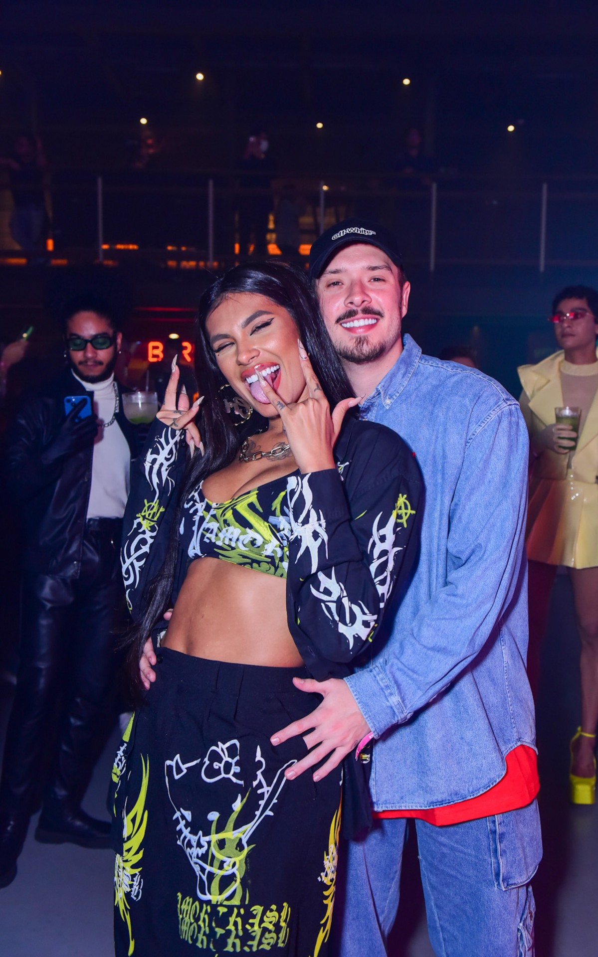 Pocah e o noivo, Ronan