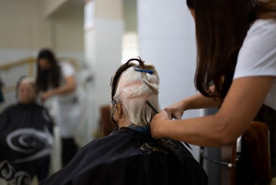 Projeto ‘Salão da Cidadania’ atende idosos do Lar dos Velhinhos