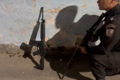 PM prende suspeitos apontados como gerente do tráfico de drogas e segurança de 'Popeye' em Belford Roxo