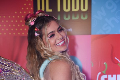 Viih Tube comemora aniversário com festão cheio de famosos