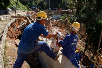 Desenvolvimento Urbano de SG faz obras de contenção de encostas