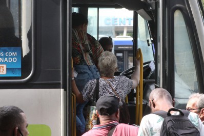 Governo autoriza verba de R$2,5 bilhões para transporte público de idosos