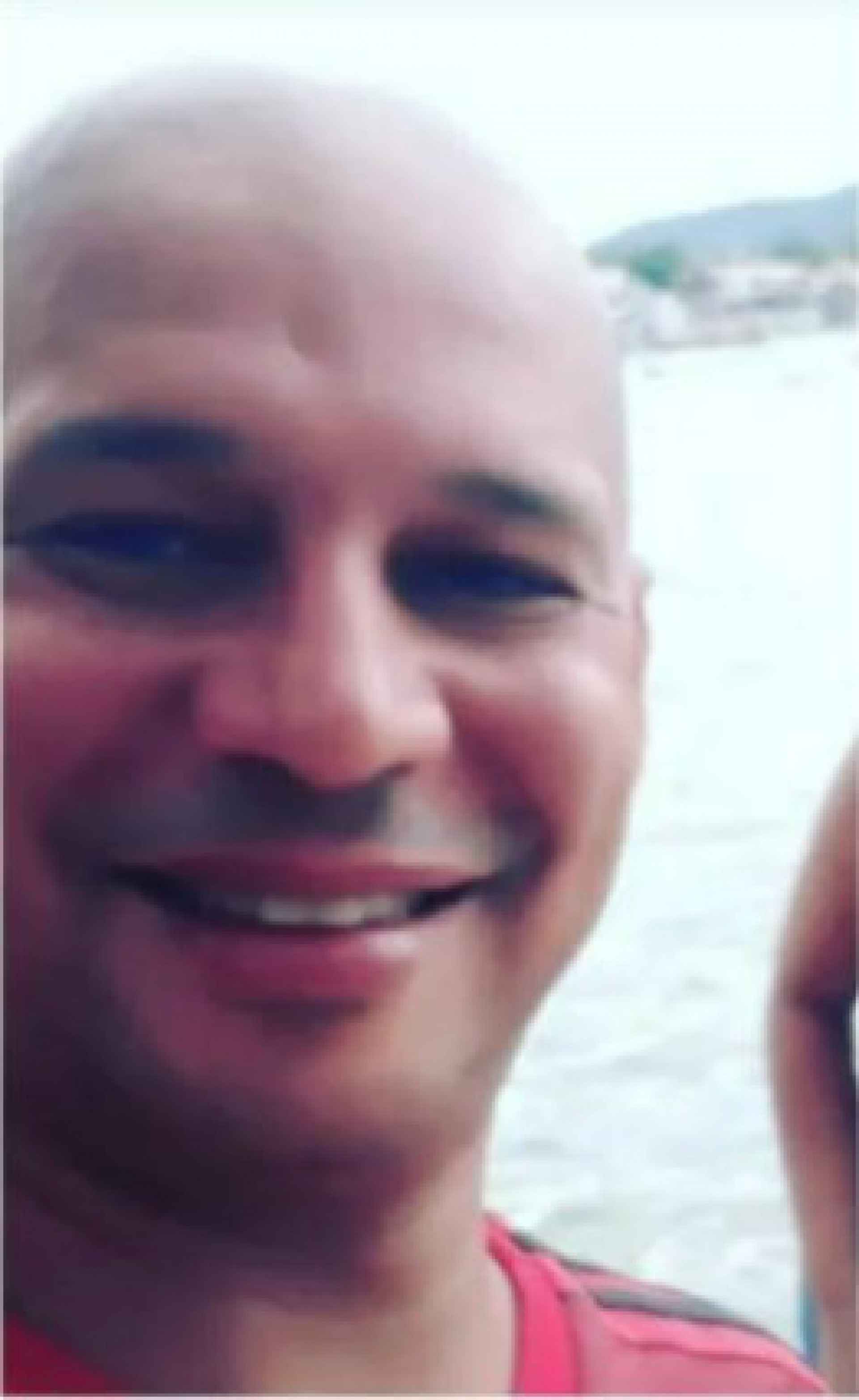 Carlos Eduardo Santana de Oliveira era terceiro sargento militar e tinha 43 anos - Reprodução