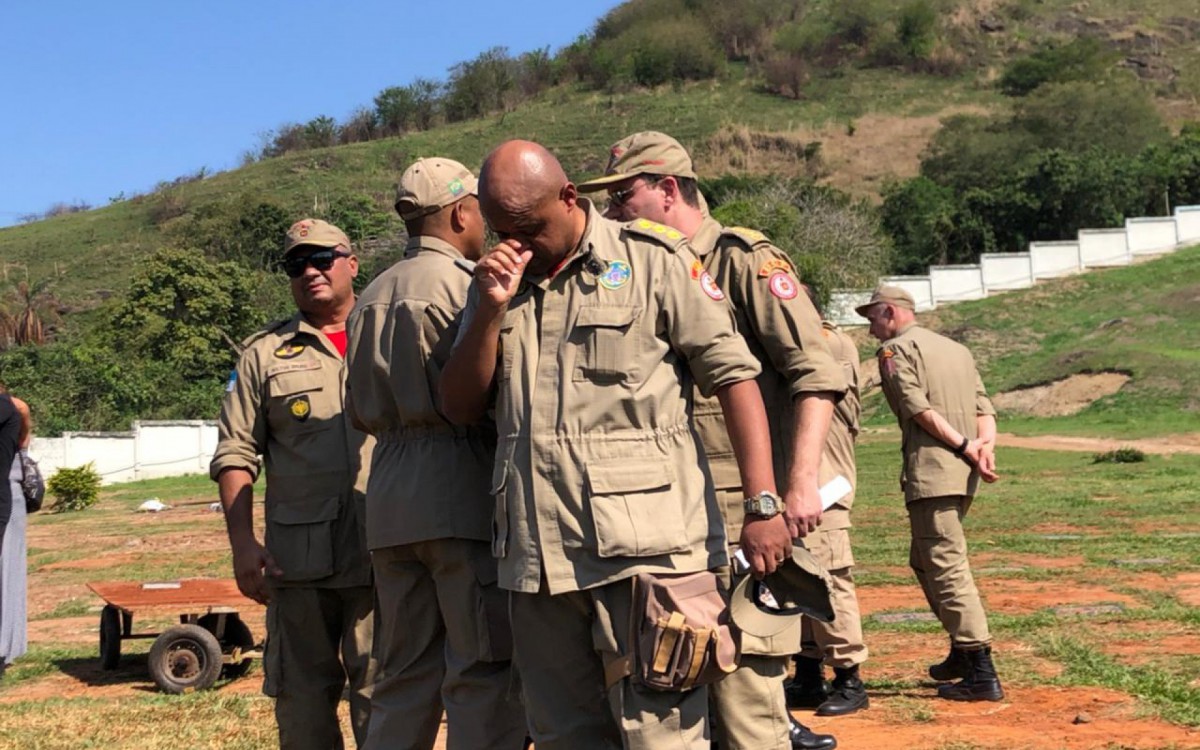 Vel&oacute;rio contou com a presen&ccedil;a de militares de v&aacute;rios quart&eacute;is do Rio