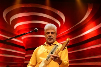 Lulu Santos comemora 40 anos de carreira em show no Rio