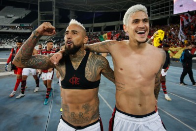 Após vitória no clássico, Pedro celebra força do elenco do Flamengo
