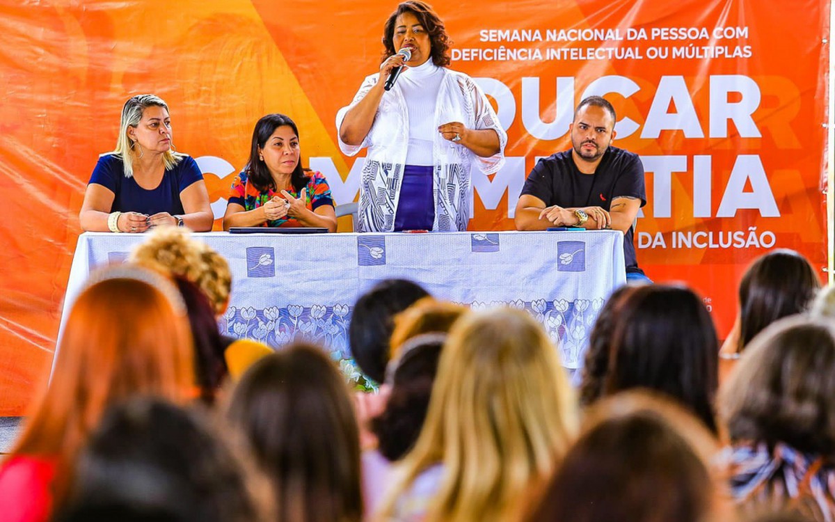 A secretaria especial de Assuntos Pedag&oacute;gicos, Ros&acirc;ngela Garcia, destacou que a inclus&atilde;o est&aacute; mudando o munic&iacute;pio
