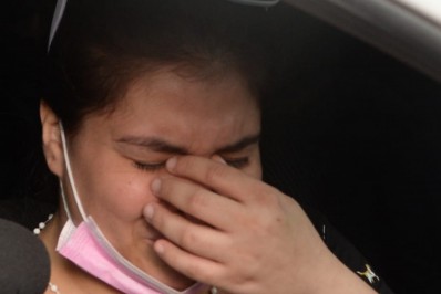 Paciente que acusou cirurgião equatoriano de cárcere recebe alta após um mês e oito dias 