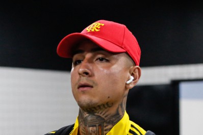 Erick Pulgar fala sobre disputa no meio-campo do Flamengo e aborda jogo decisivo na Libertadores