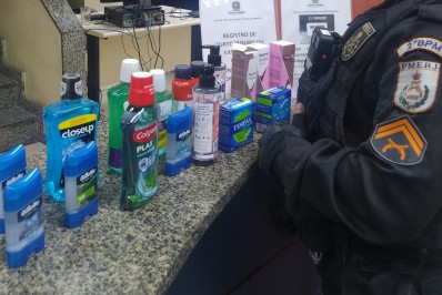 Homem com tornozeleira eletrônica é preso após roubar farmácia na Zona Sul