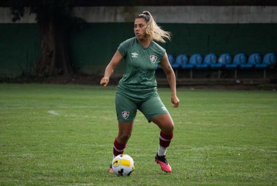Conheça Juliana, do Fluminense, que aos 23 anos já atuou em diversos cantos do país e chegou a treinar na usina de Itaipu