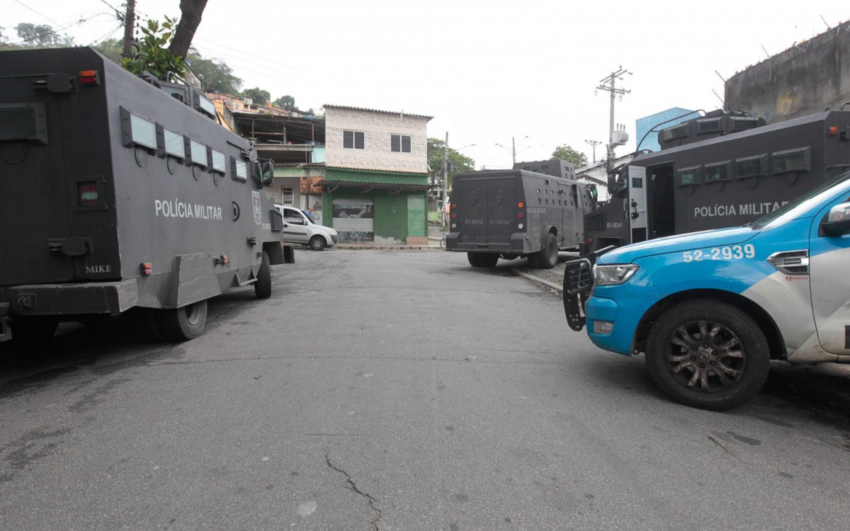 Polícia Militar realiza operação nas comunidades do Trem e Juramentinho nesta terça-feira