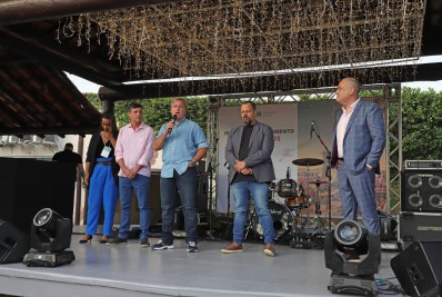 Alexandre Martins faz abertura do primeiro evento destinado especialmente às noivas, o Inesquecível Casamento Week Búzios