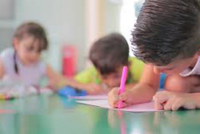 Mais de 3.000 crianças correm risco de ficar sem estudar este ano, em Niterói