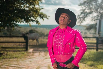 Influenciador digital se revolta após ser cortado do elenco de 'A Fazenda'