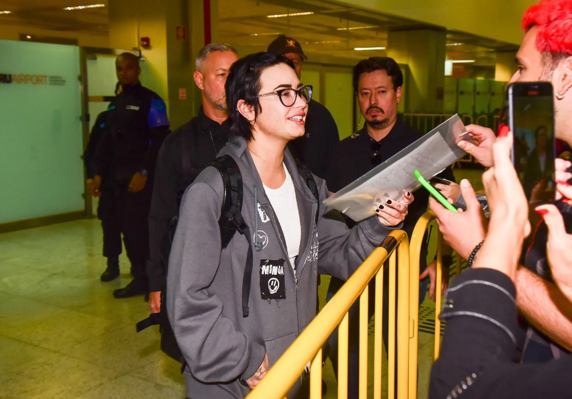 Demi Lovato desembarca em São Paulo -  Léo Franco e Marcello de Sá Barreto/AgNews