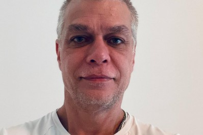 Fabio Assunção cursa Ciências Sociais e é tietado por colegas de universidade