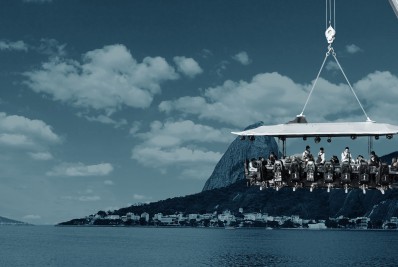 'Dinner in the sky' chega ao Rio nesta quinta-feira