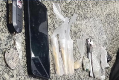 Policiais Militares do 26º BPM prendem 2 homens com drogas no Centro