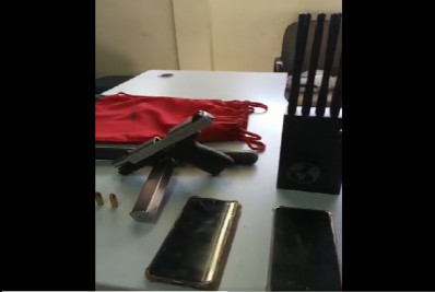 PM prende criminoso com pistola e bloqueador de sinal de GPS em Belford Roxo