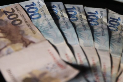 Governo estima salário-mínimo de R$ 1.302,00 no Orçamento 2023