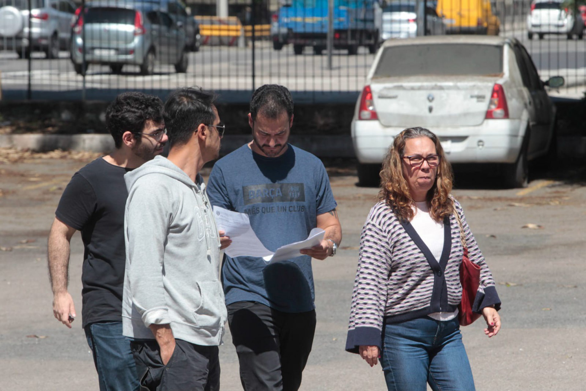 Familiares de Belmiro Dias da Silva, 73 anos,  no IML do Centro do Rio para liberação do corpo - Reginaldo Pimenta/Agência O Dia