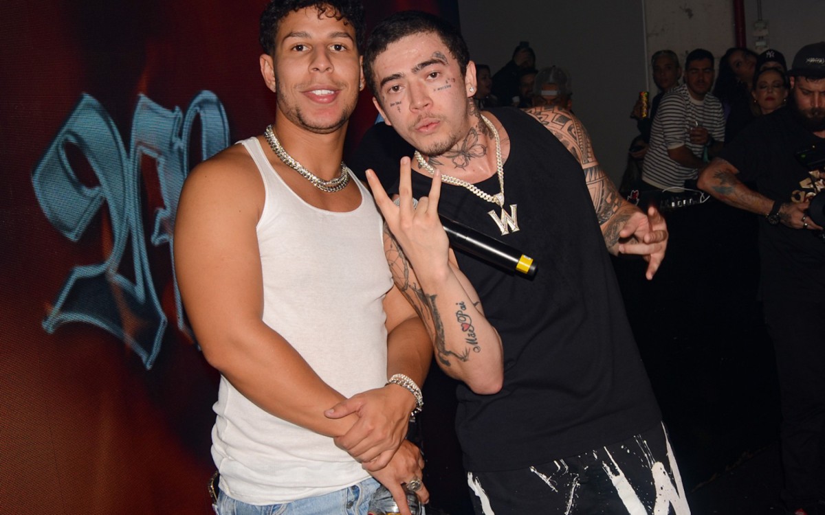 Whindersson Nunes se apresenta na festa do influenciador digital Isaias