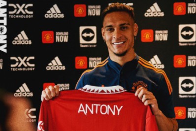 Antony lembra infância pobre, agradece Ten Hag e promete fazer história no United