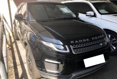 Apenas um dos três carros de luxo de Maurício Demétrio foi arrematado em leilão