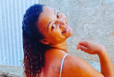 Mulher é morta com 12 facadas em casa; companheiro é suspeito do crime 