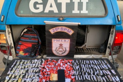 Adolescentes são apreendidos com drogas em Araruama