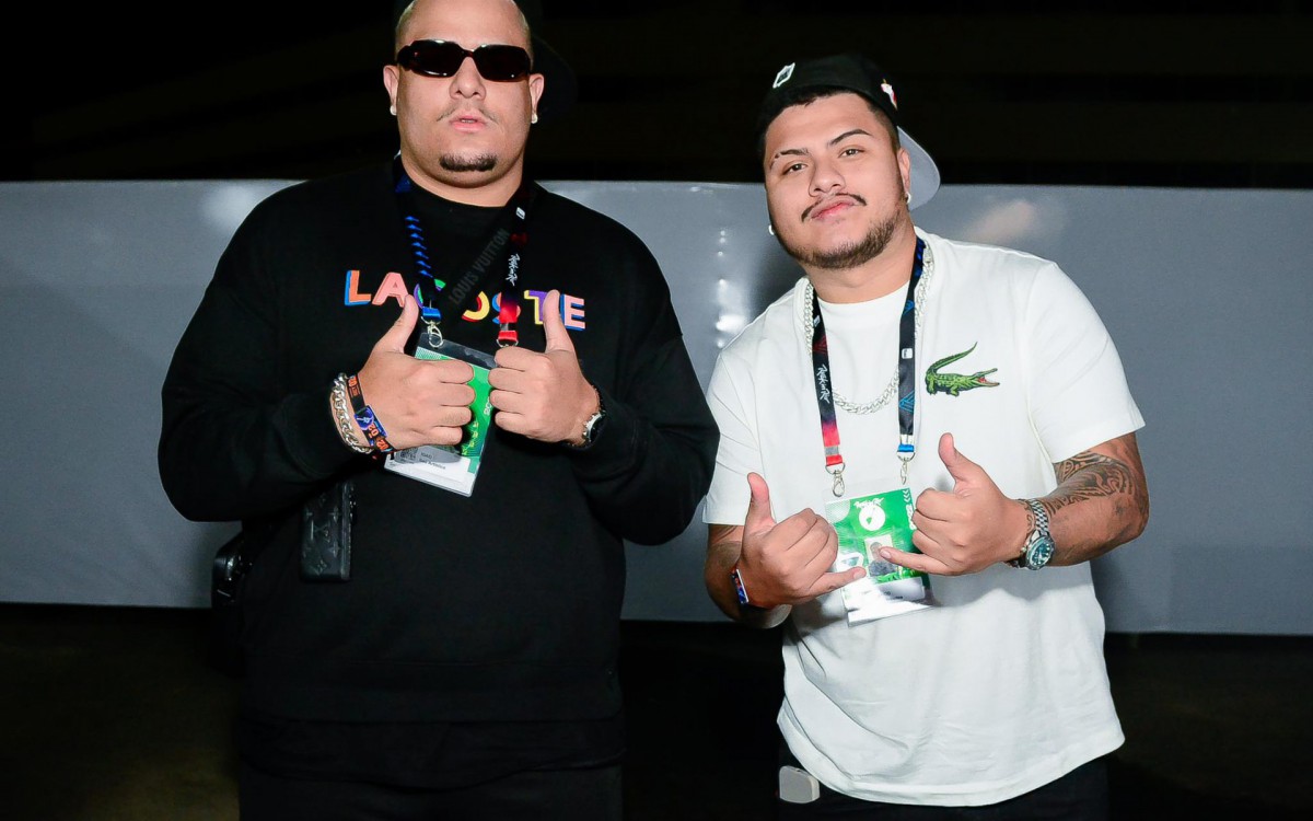 Apresentadores do 'PodPah', Ig&atilde;o e M&iacute;tico compareceram ao primeiro dia de Rock in Rio 