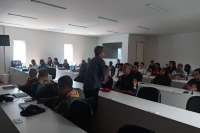 Liderança é tema de curso da Defesa Civil de Caxias para voluntários