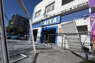 Taquara tem madrugada de terror após explosão de agências bancárias e intenso confronto
