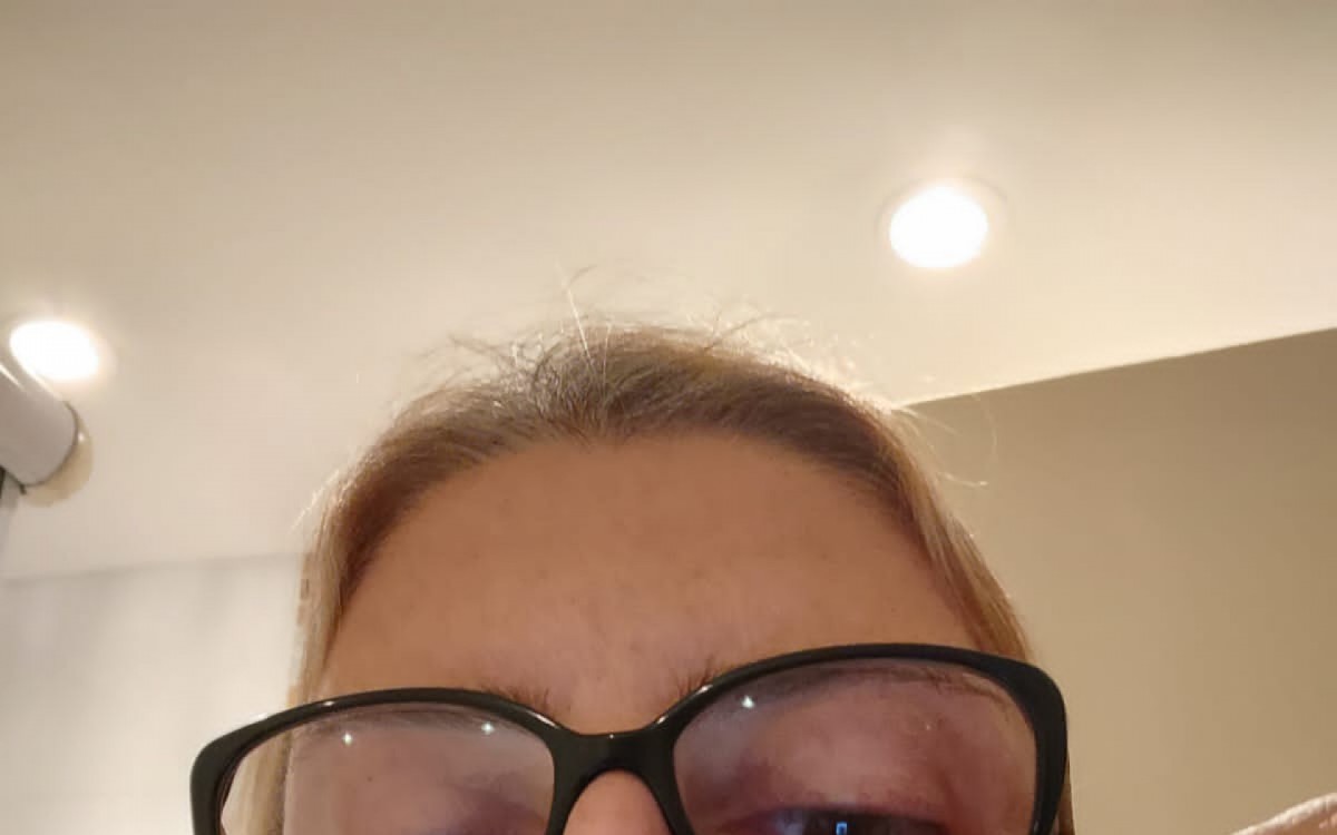 Dayse Ribeiro, de 56 anos, foi agredida com tapa no rosto por morador do condom&iacute;nio onde trabalha como s&iacute;ndica, na Barra da Tijuca