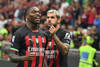 Português decide e Milan supera a Inter em clássico pelo Italiano