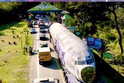 Prefeito de Barra do Piraí comenta chegada da 1ª parte do avião do metaverso